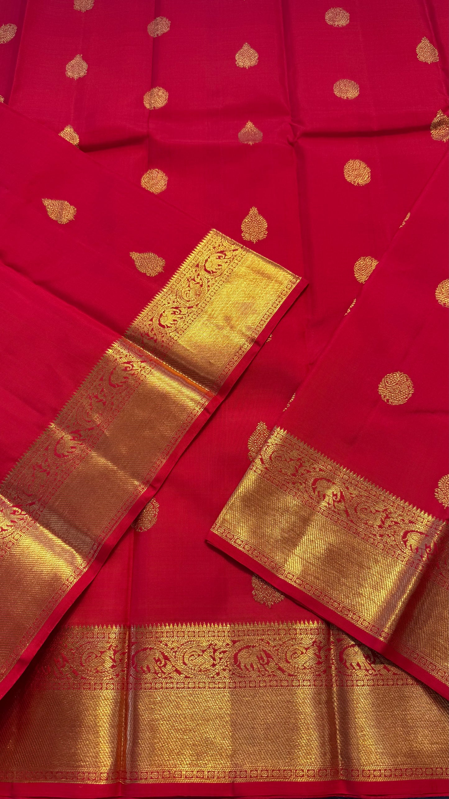 CHILI RED GOLD ZARI HANDLOOM KANICHIPURAM SILK SAREE (KSS103)