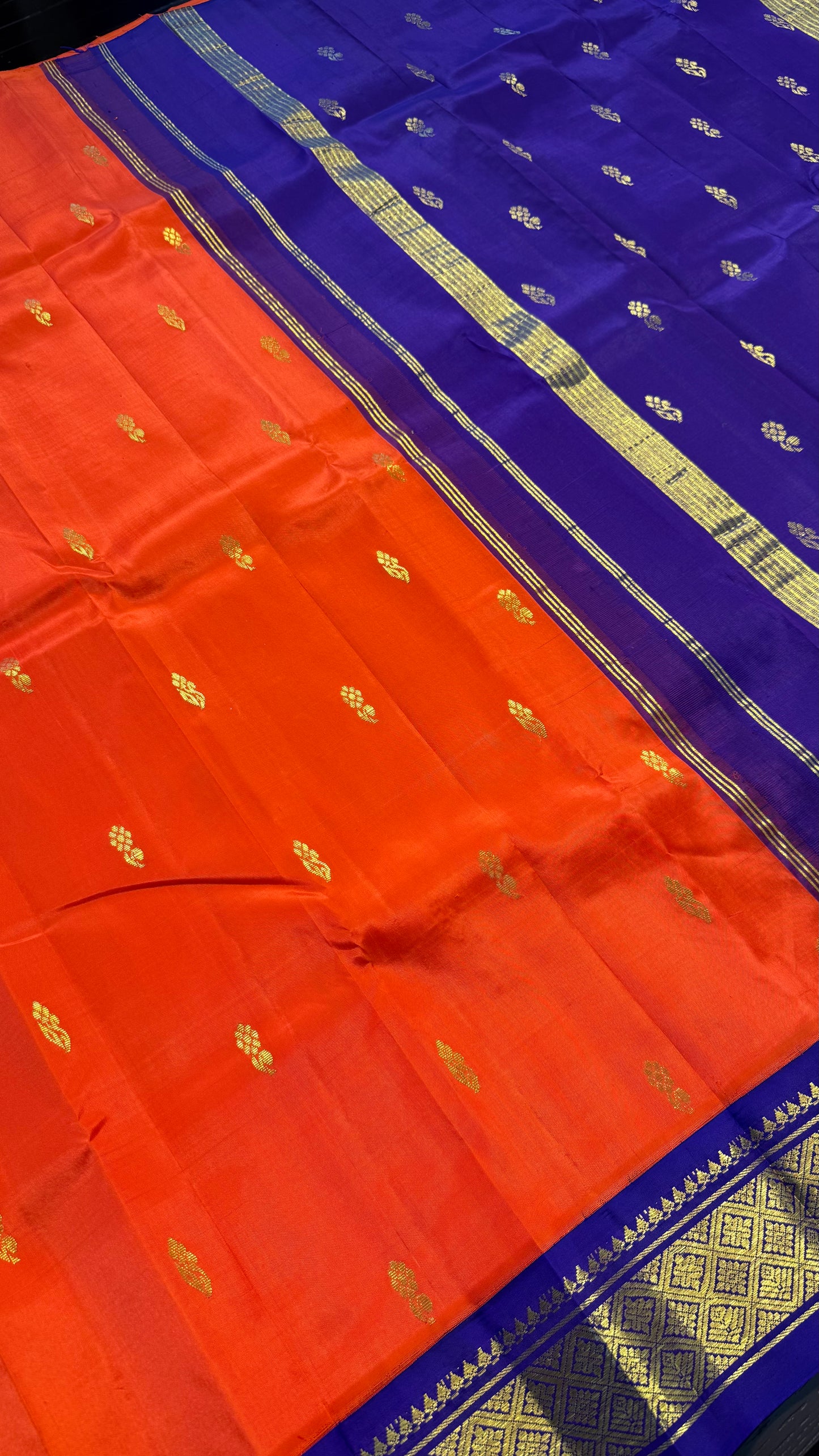 ORANGE WITH CONTRAST PURPLE PURE HANDLOOM KANCHIPURAM SINGLE SIDE BORDER SILK SAREE (KSSB17)