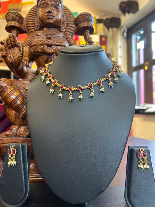 Avira Necklace
