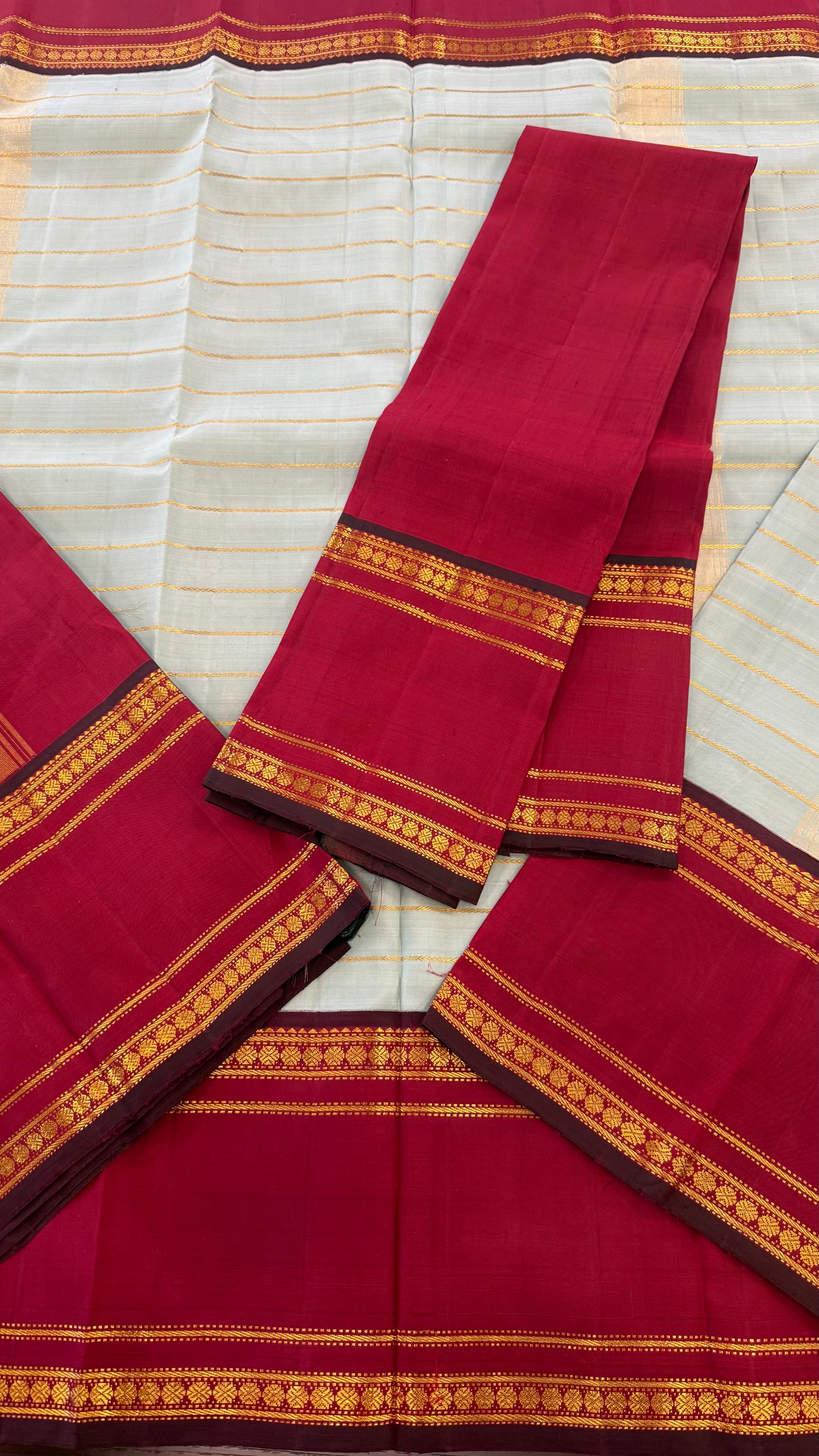 TRADITIONAL TIFFANY BLUE WITH CONTRAST MAROON RETTAI PETTA GOLD ZARI HANDLOOM KANICHIPURAM SILK SAREE (KSS262)
