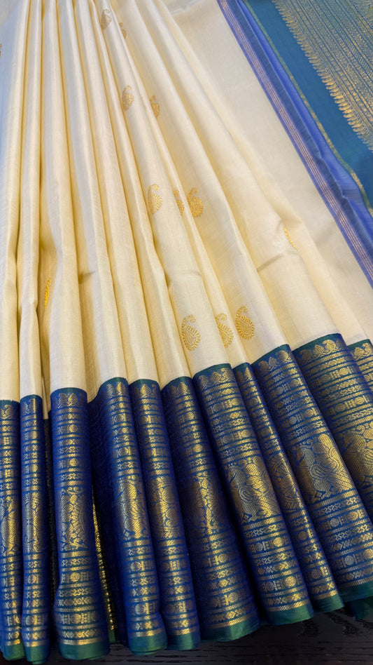 OFF WHITE WITH CONTRAST PEACOCK BLUE GOLD ZARI HANDLOOM KANCHIPURAM SILK SAREE (KSS 481)
