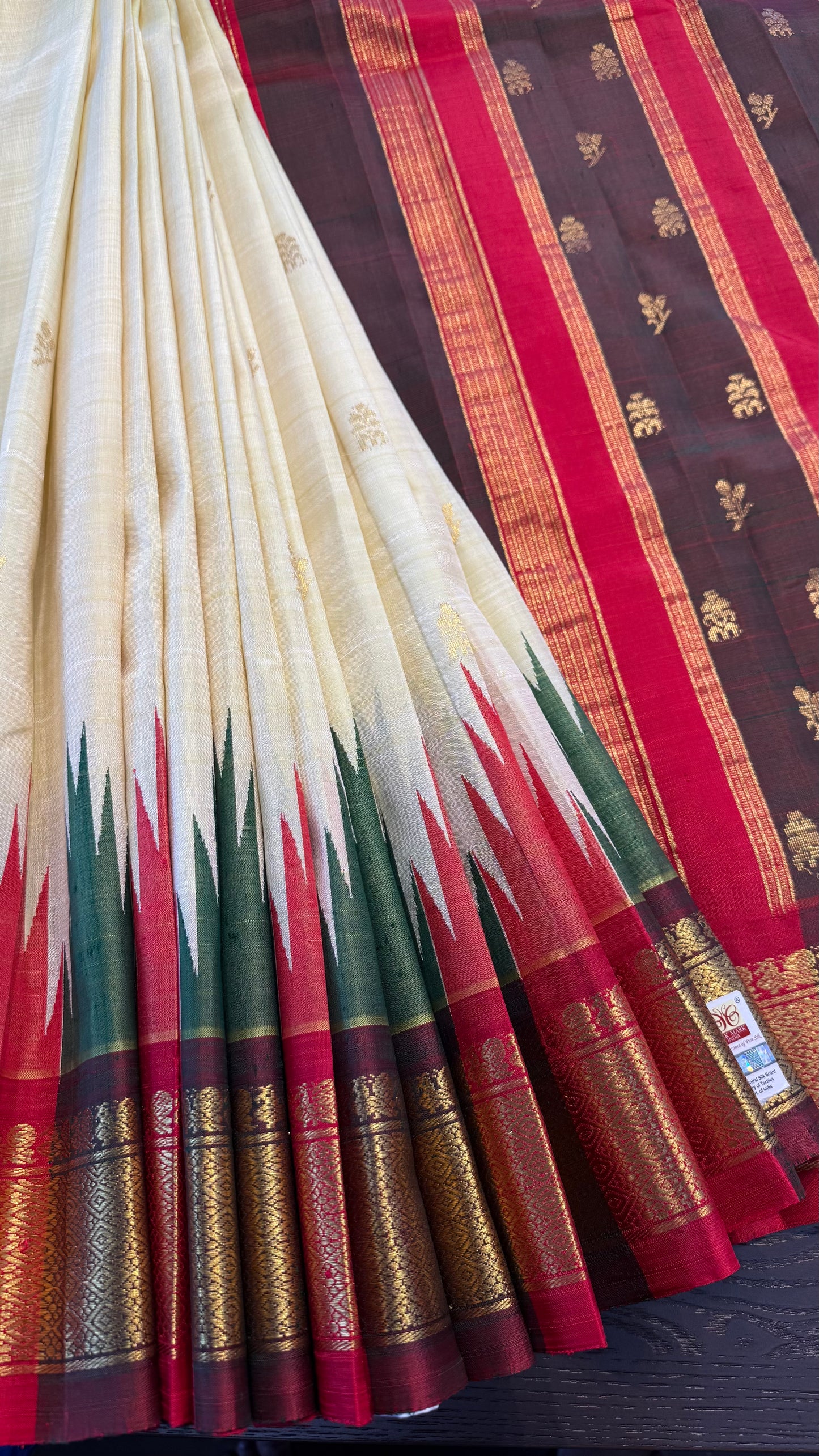 LIGHT YELLOW WITH CONTRAST RED PURE HANDLOOM KANCHIPURAM SINGLE SIDE BORDER SILK SAREE (KSSB37)