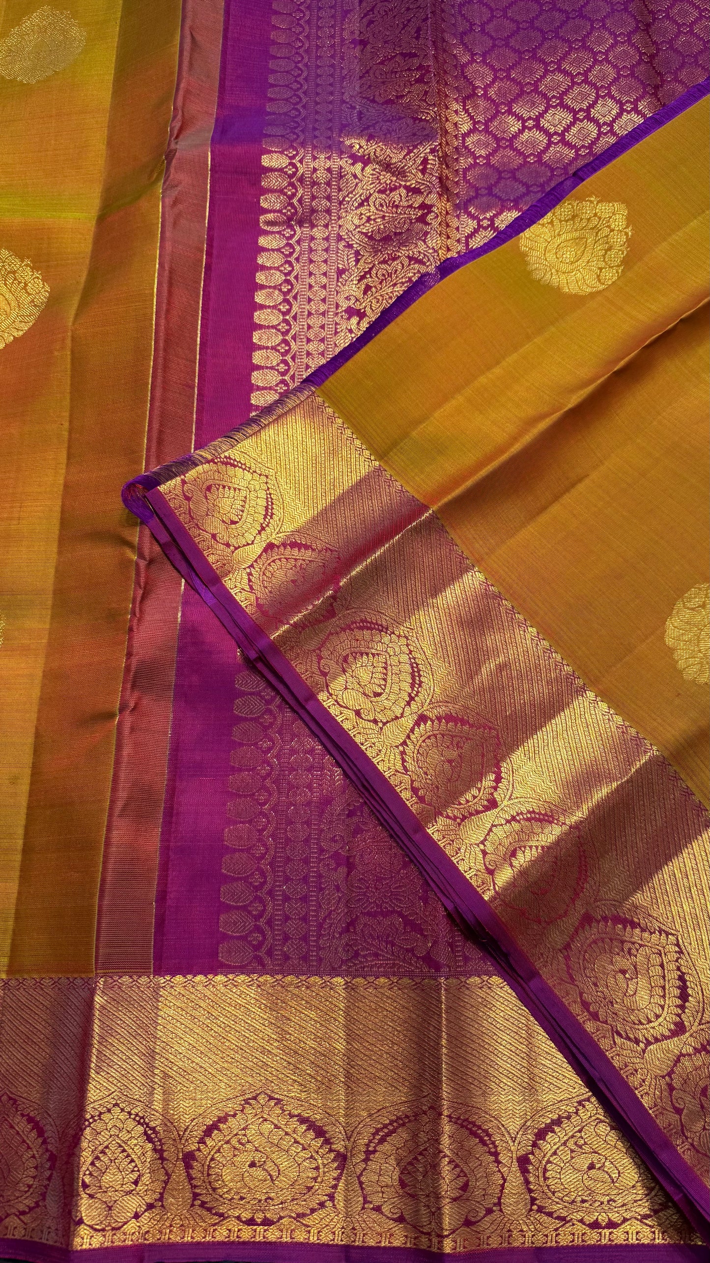 DUAL TONE OLIVE YELLOW WITH CONTRAST PURPLE KANCHIPURAM HANDLOOM SILK SAREE (KSS426)