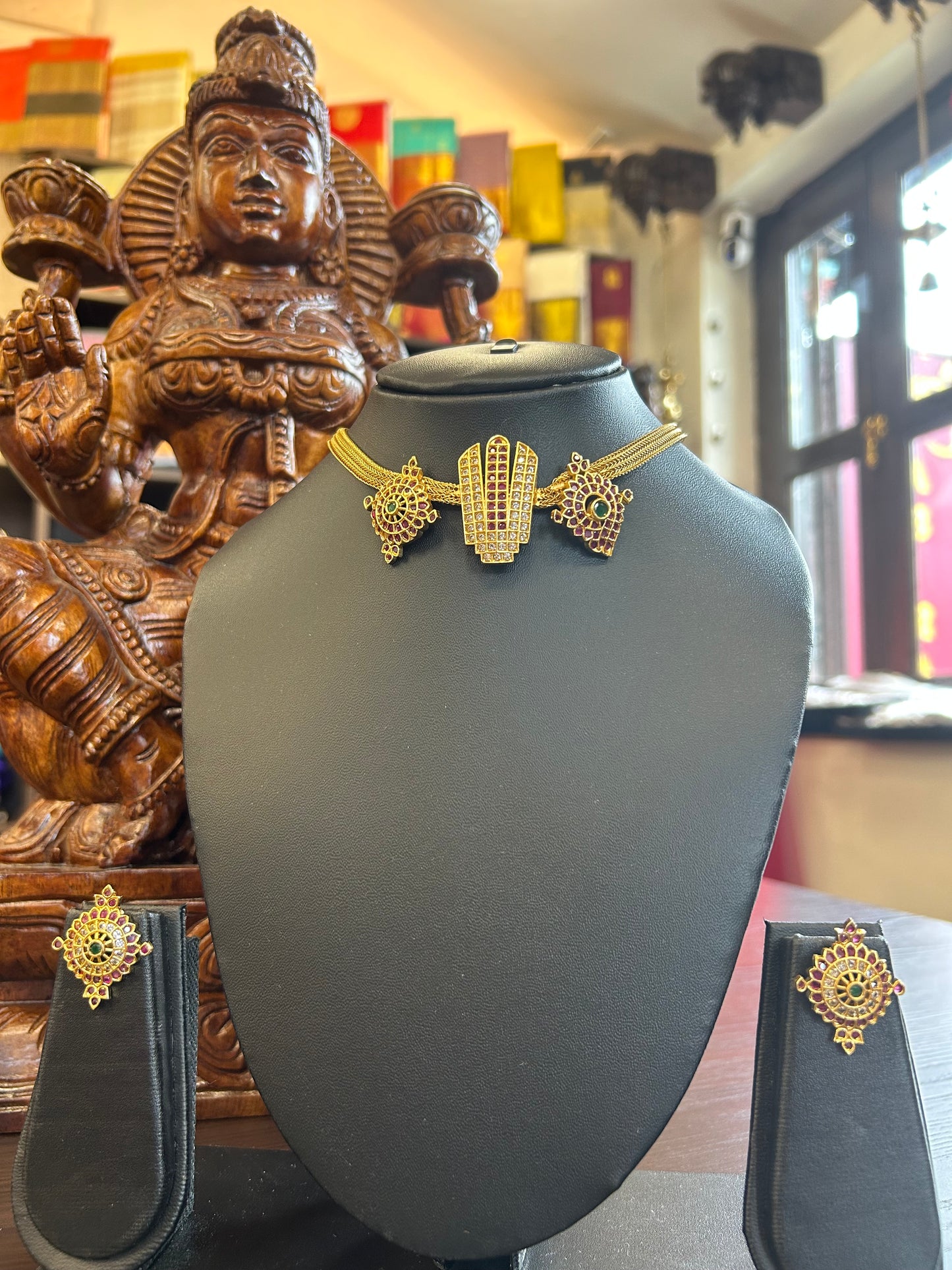 Namam Sangu Chakram Necklace