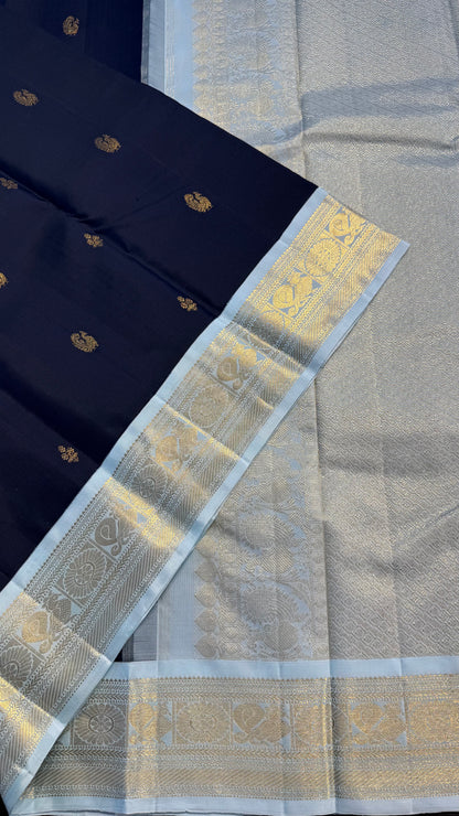 NAVY BLUE WITH CONTRAST ICE BLUE GOLD ZARI HANDLOOM KANCHIPURAM SILK SAREE (KSS294)
