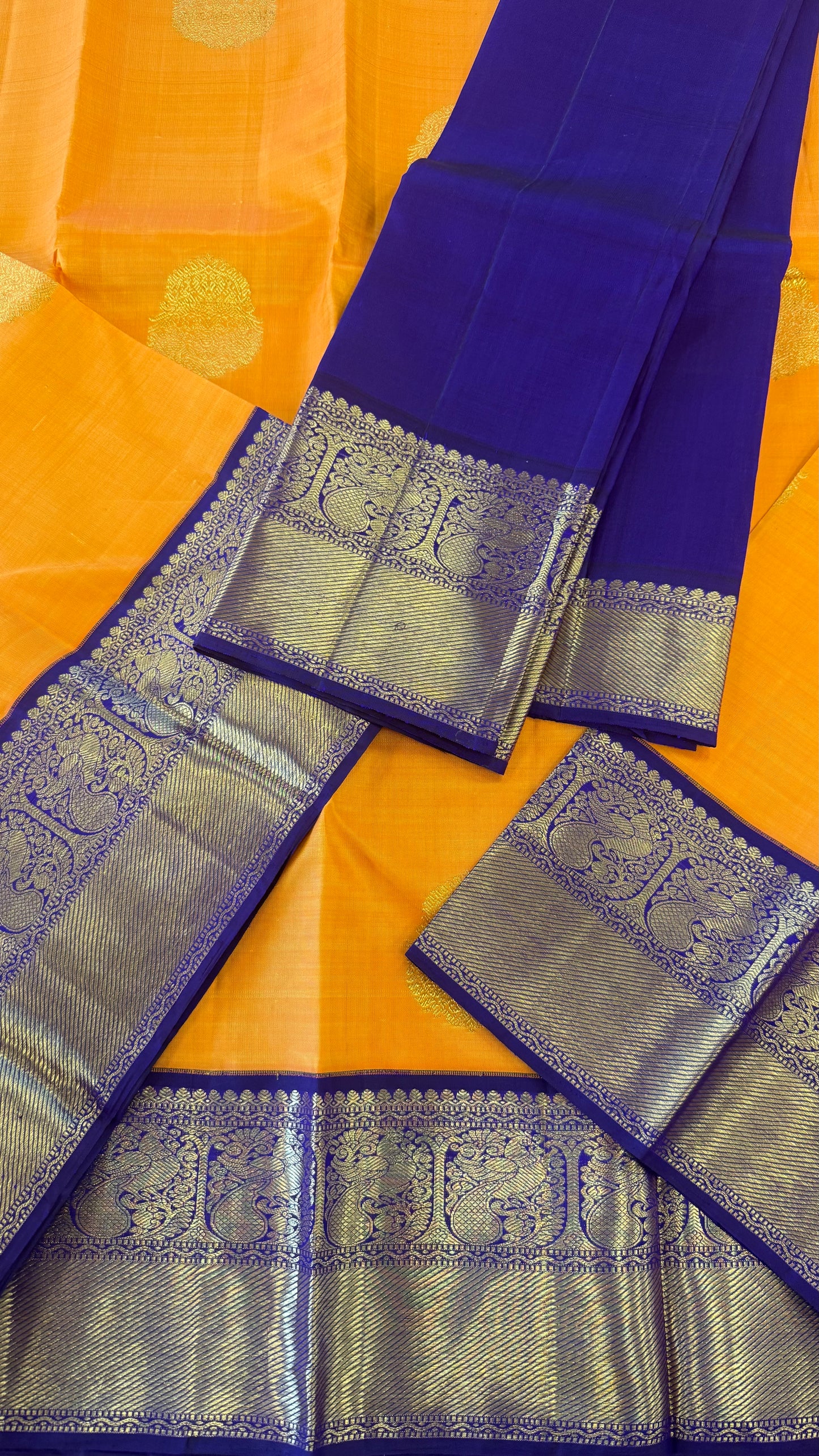 MANGO YELLOW WITH CONTRAST ROYAL PURPLE GOLD ZARI HANDLOOM KANICHIPURAM SILK SAREE (KSS102)