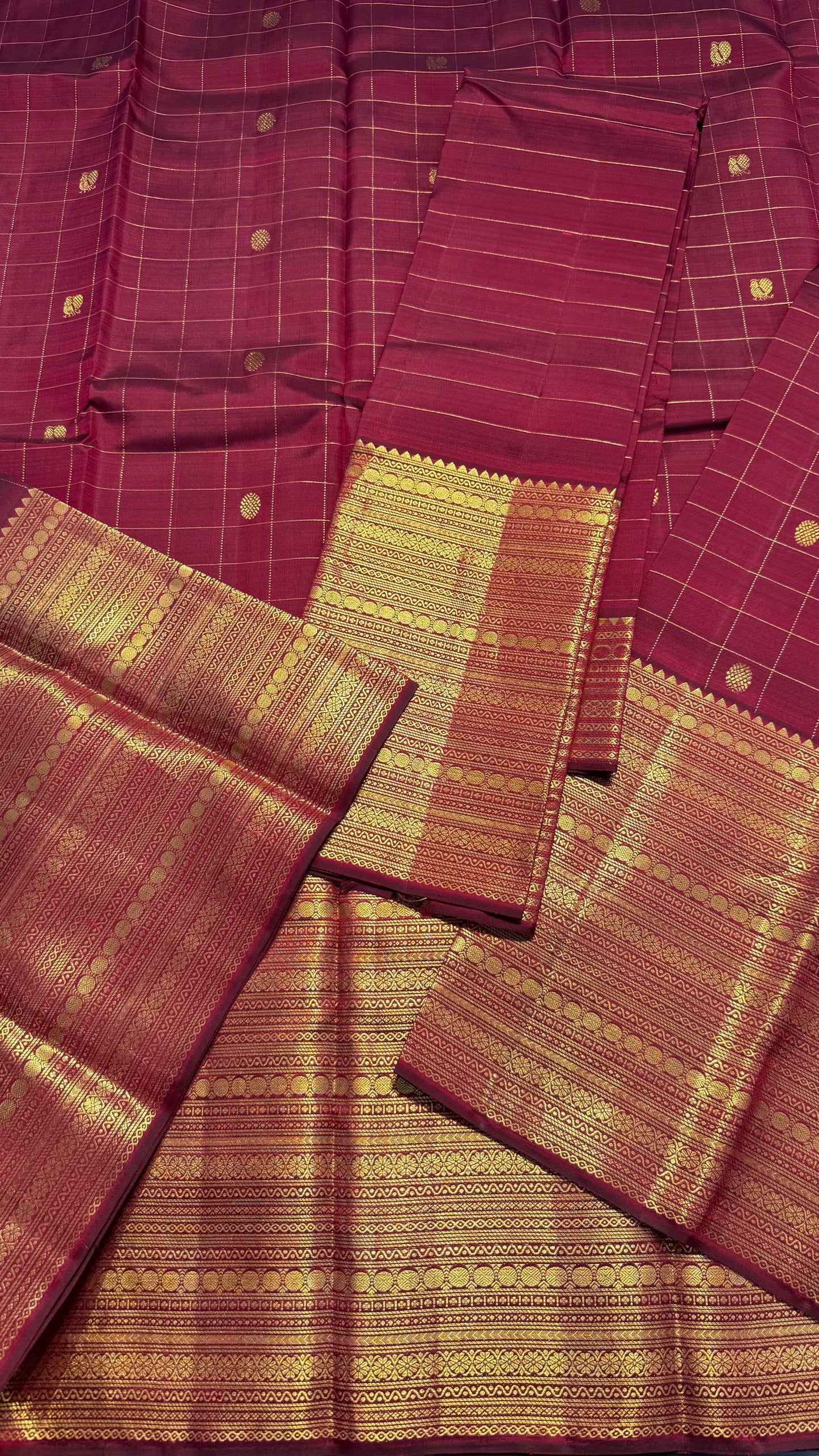 MAROON CHECKED GOLD ZARI HANDLOOM KANICHIPURAM SILK SAREE (KSS119)