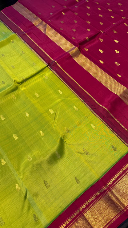 PARROT GREEN WITH CONTRAST RED PURE HANDLOOM KANCHIPURAM SINGLE SIDE BORDER SILK SAREE (KSSB14)