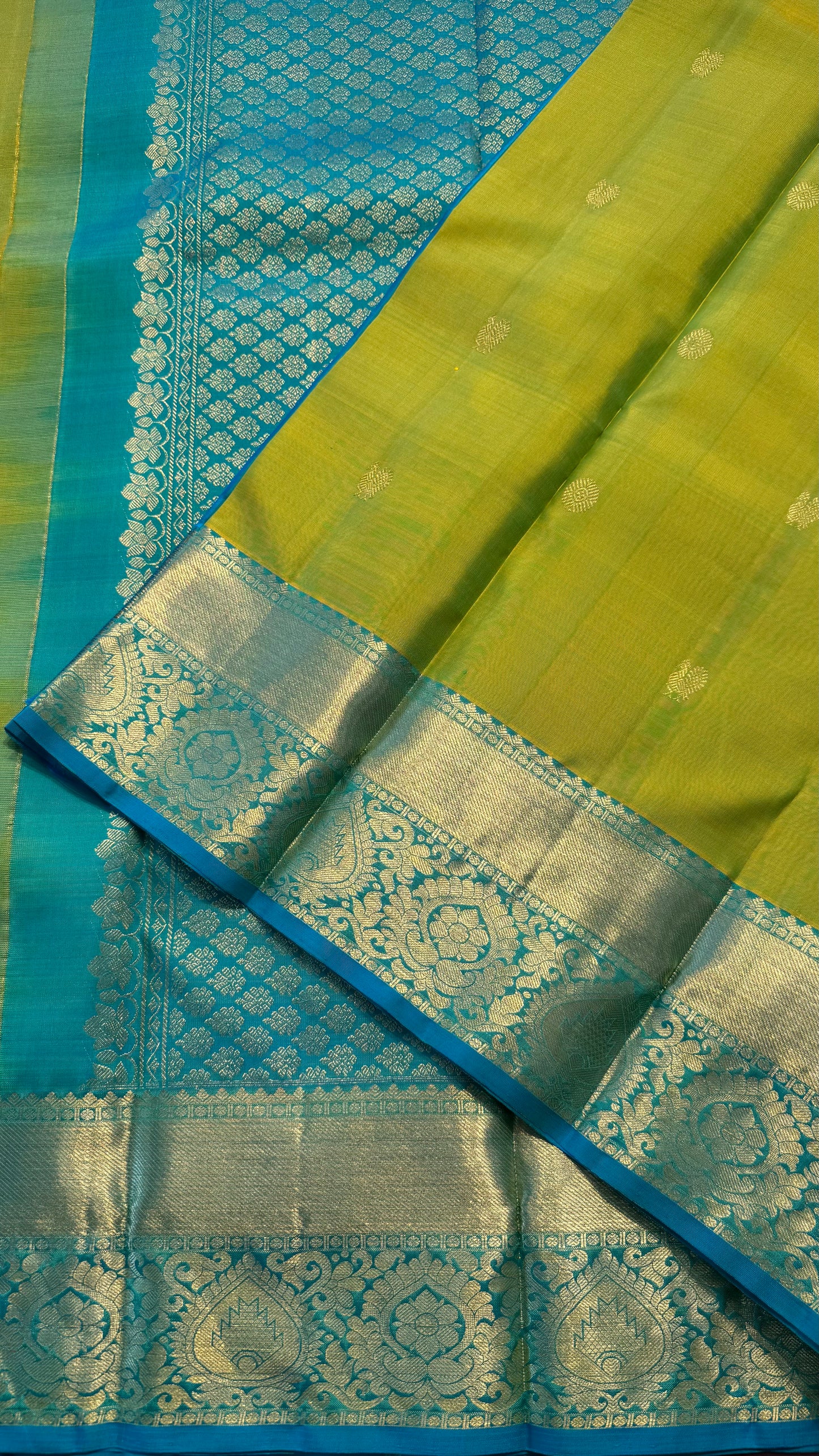PARROT GREEN WITH TURQUOISE BLUE CONTRAST HANDLOOM KANCHIPURAM SILK SAREE (KSS405)
