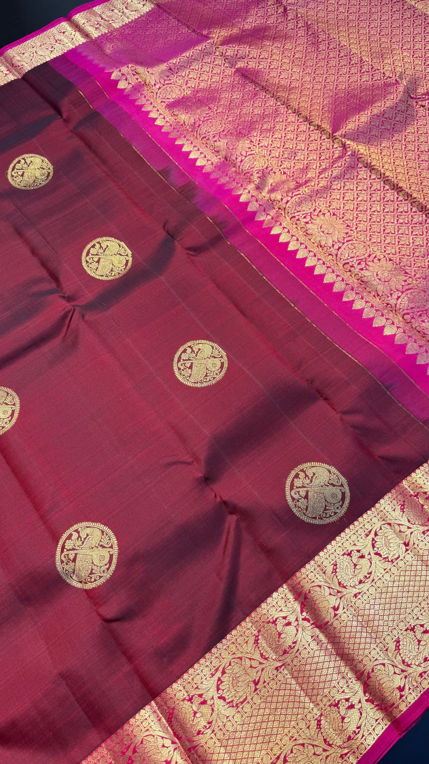 MAROON WITH CONTRAST PINK GOLD ZARI HANDLOOM KANICHIPURAM SILK SAREE (KSS376)