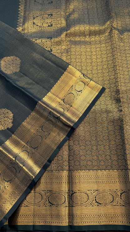 VAIRA OOSI GREEN HANDLOOM KANCHIPURAM SILK SAREE (KSS427)