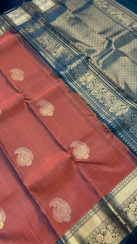 RUST WITH CONTRAST GREEN GOLD ZARI HANDLOOM KANCHIPURAM SILK SAREE (KSS366)