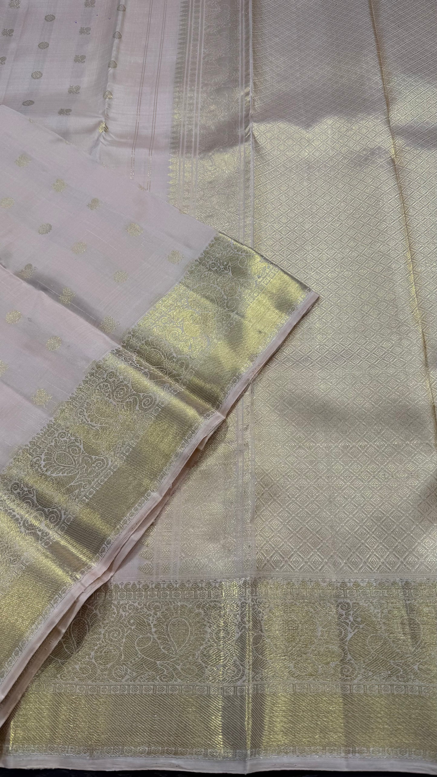 INTRICATE GOLD HANDLOOM KANCHIPURAM SILK SAREE (KSS 523)