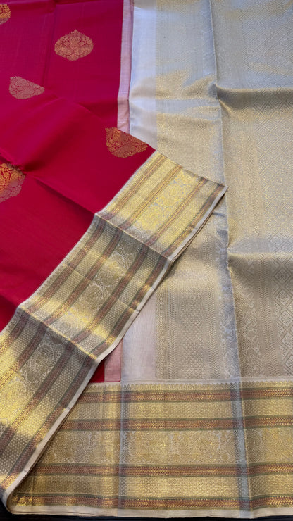 VERMILION RED CONTRAST WITH CREAM GOLD ZARI PURE HANDLOOM KANCHIPURAM SILK SAREE (KSS 498)