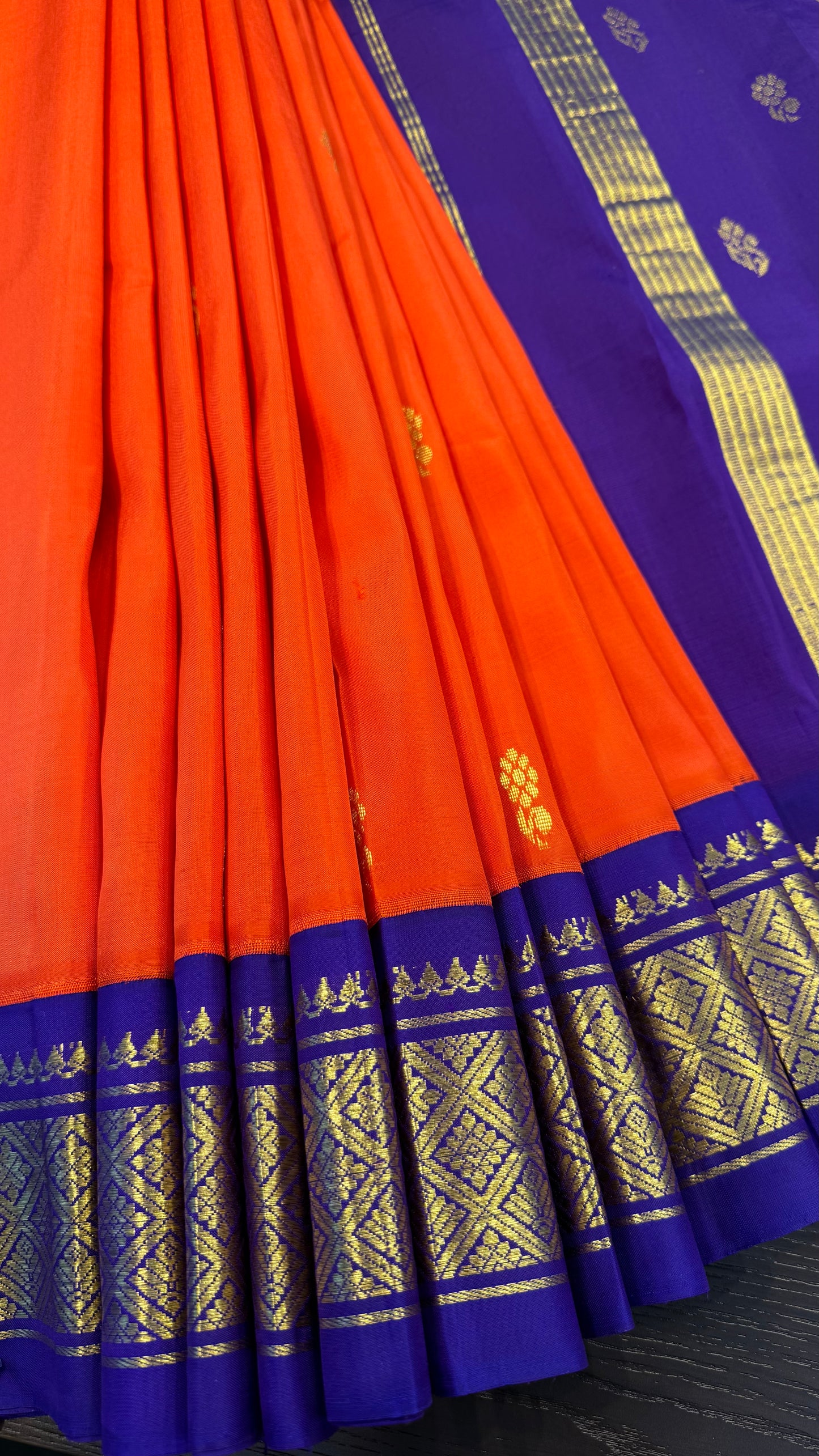 ORANGE WITH CONTRAST PURPLE PURE HANDLOOM KANCHIPURAM SINGLE SIDE BORDER SILK SAREE (KSSB17)