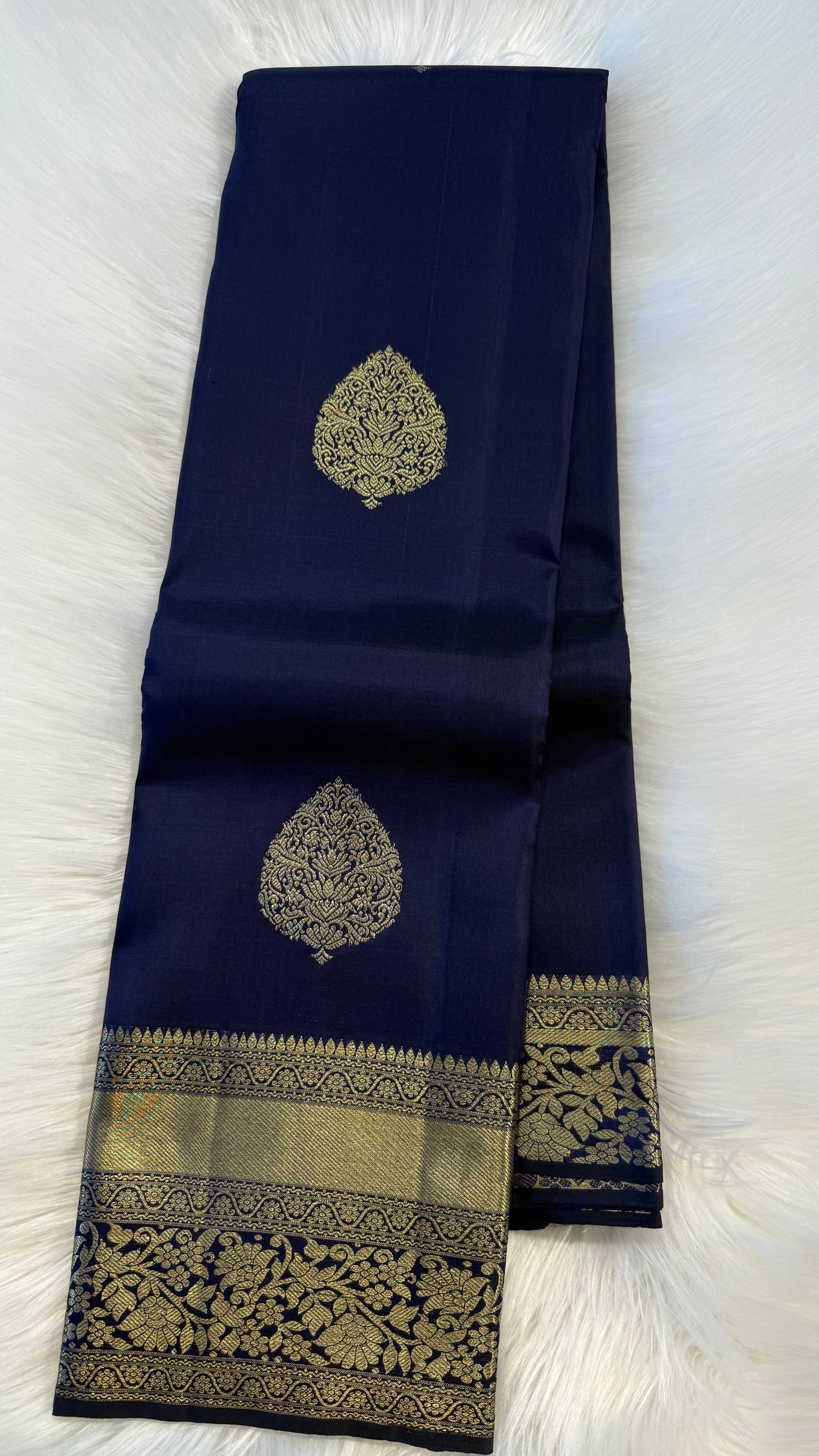 NAVY BLUE GOLD ZARI HANDLOOM KANCHIPURAM SILK SAREE (KSS347)
