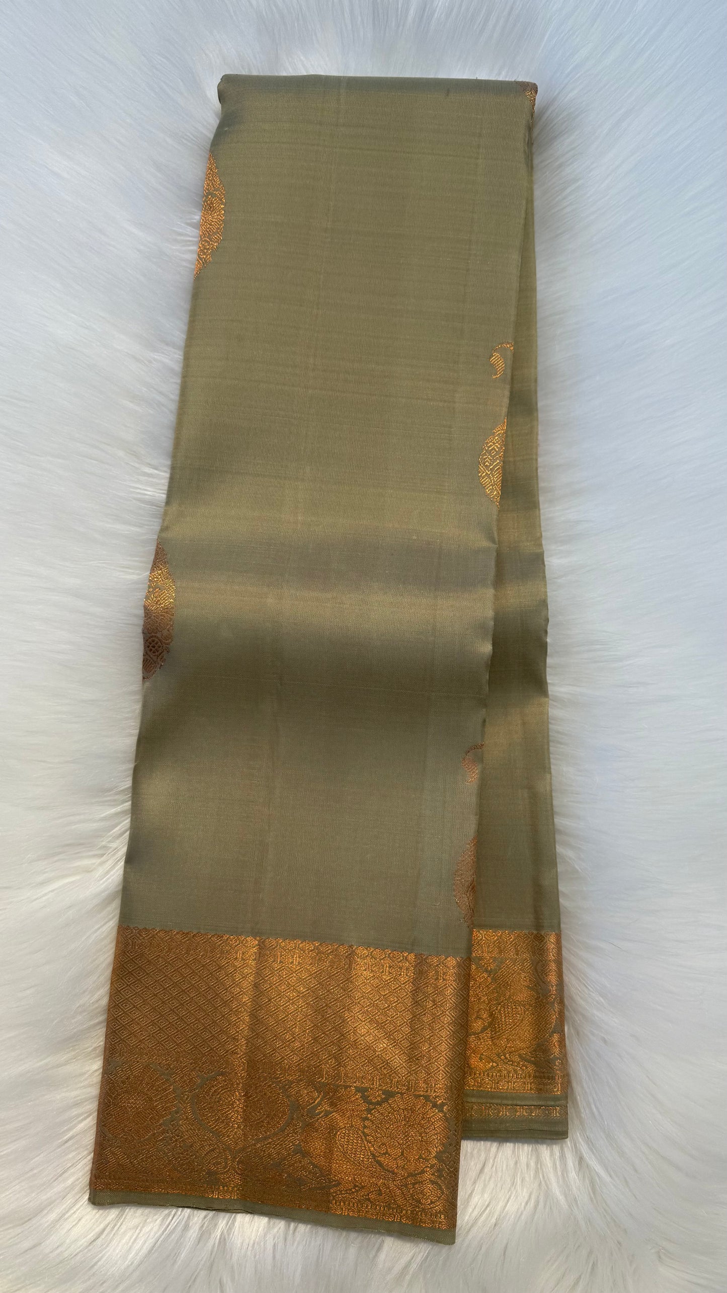 PISTACHIO GREEN HANDLOOM KANICHIPURAM SILK SAREE (KSS327)