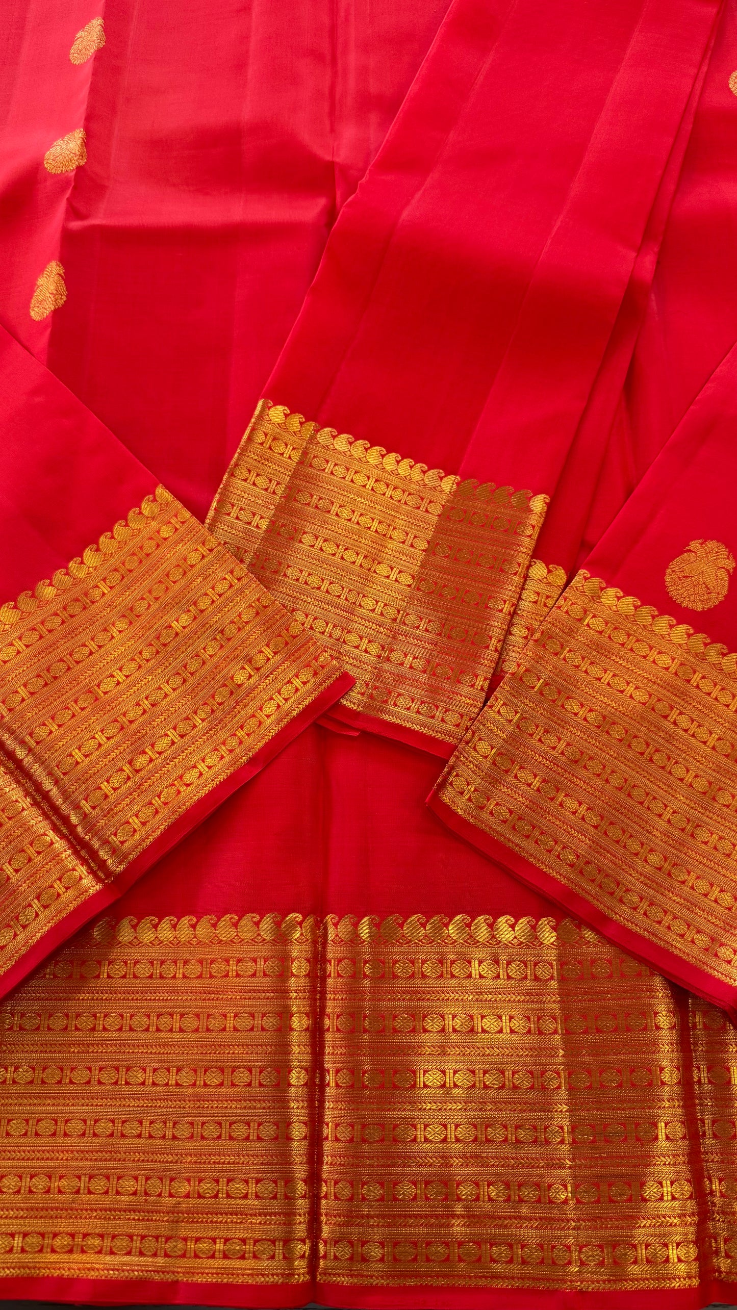 CHILI RED GOLD ZARI HANDLOOM KANICHIPURAM SILK SAREE (KSS173)