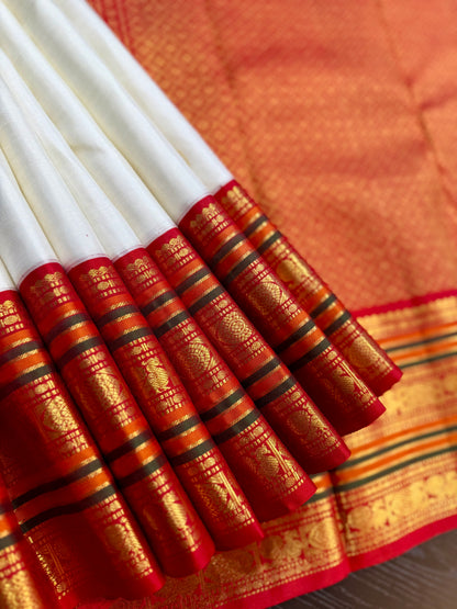 CLASSIC WHITE & RED PURE KANCHIPURAM HANDLOOM SILK SAREE (KSS701)