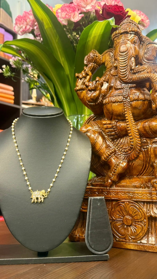 Elephant 3 Short Necklace Jewellery Set