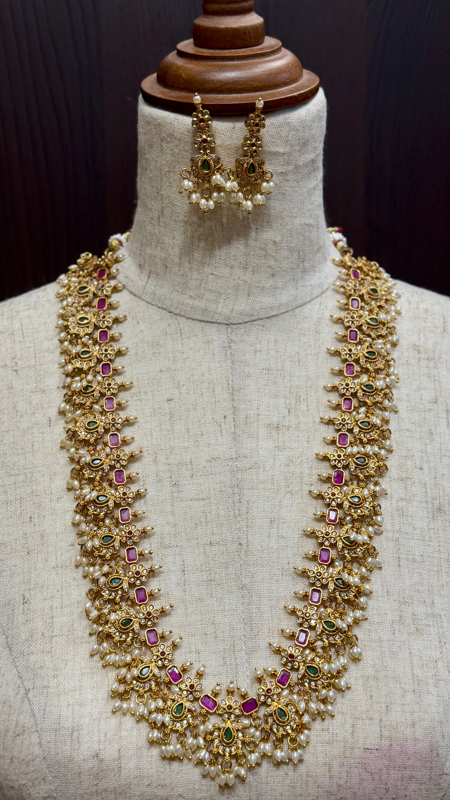 KAIRAVI TRADITIONAL GUTTAPUSALU LONG NECKLACE SET