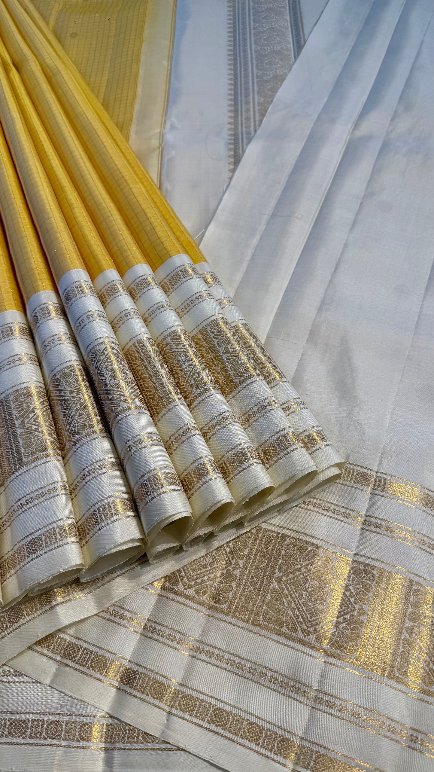 PASTEL YELLOW CONTRAST OFF WHITE BORDER KATTAM KANICHIPURAM SILK SAREE (KSS01)