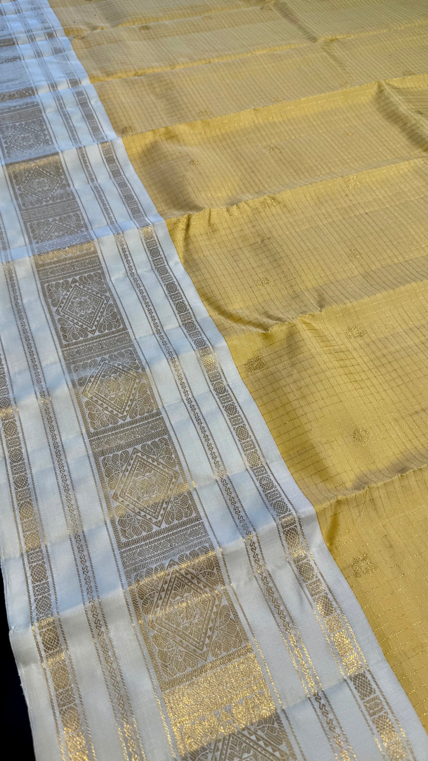 PASTEL YELLOW CONTRAST OFF WHITE BORDER KATTAM KANICHIPURAM SILK SAREE (KSS01)