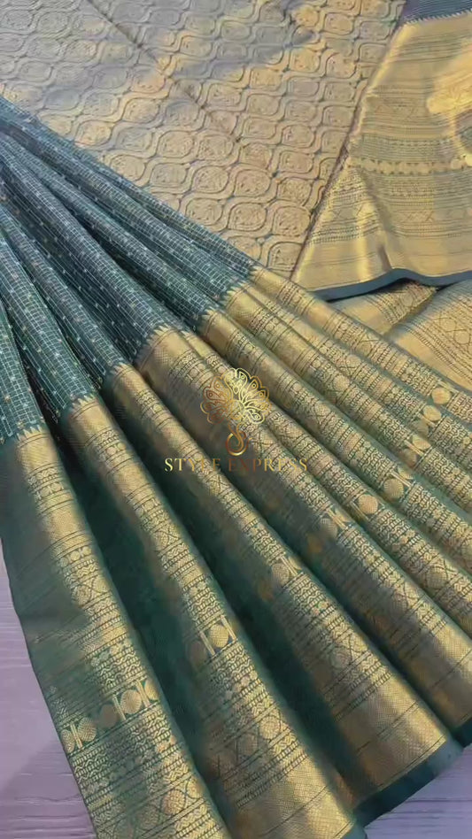 BOTTLE GREEN GOLD & SILVER ZARI HANDLOOM KANICHIPURAM SILK SAREE (KSS26)
