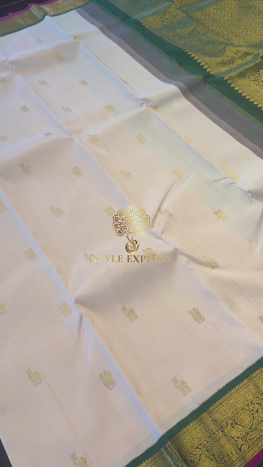 TRADITIONAL OFF WHITE WITH CONTRAST GREEN AND VADAMALLI PURPLE GOLD ZARI HANDLOOM KANICHIPURAM SILK SAREE (KSS261)