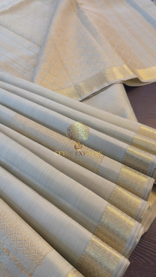 PASTEL PISTA GREEN SMALL BORDER HANDLOOM KANICHIPURAM SILK SAREE (KSS88)