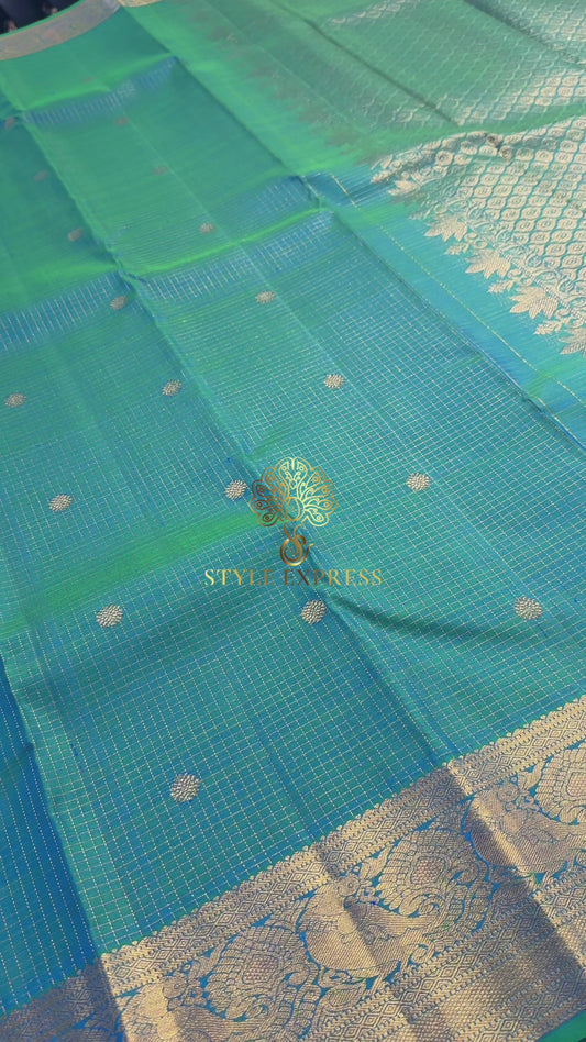 LIGHT DUAL TONE GREEN SMALL KATTAM GOLD ZARI HANDLOOM KANICHIPURAM SILK SAREE (KSS254)