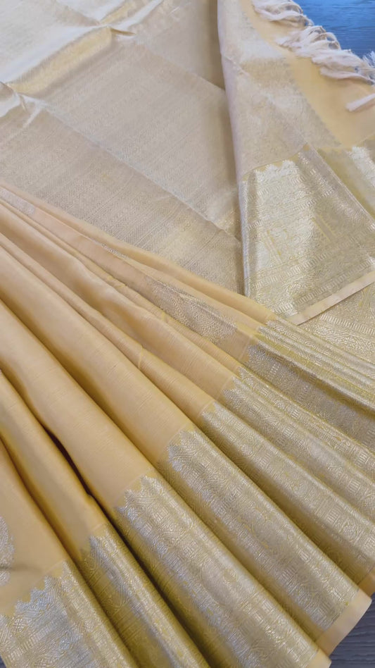 PASTEL SANDAL YELLOW SILVER ZARI HANDLOOM PURE KANICHIPURAM SILK SAREE (KSS221)