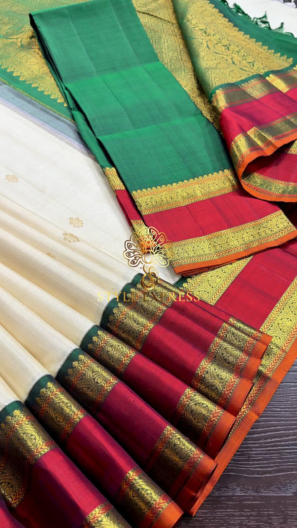 SOFT IVORY CREAM WITH RETTA PETTA DARK GREEN & MAROON TRADITIONAL BORDER PURE KANCHIPURAM HANDLOOM SILK SAREE KSC 02
